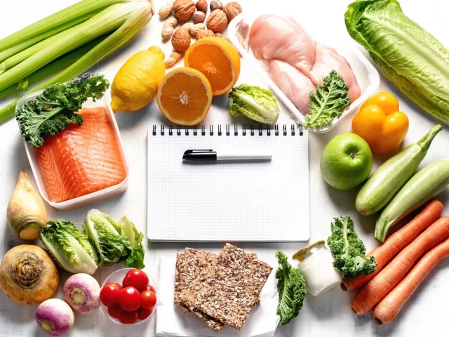 Build a Perfect Meal Plan with Protein Bars for a Healthy & Active Lifestyle
